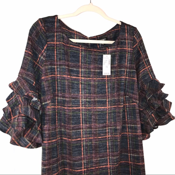 Roz & Ali Plaid Ruffle Sleeve Dress - Navy and Red - Picture 2 of 11